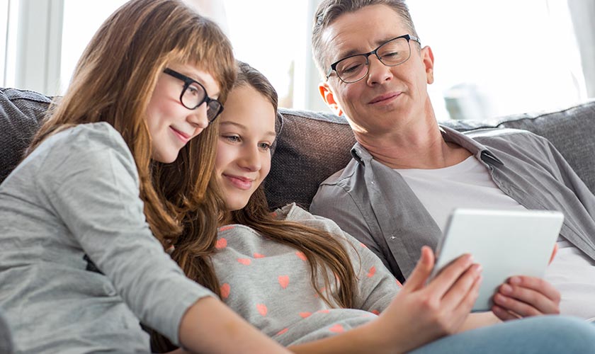 Pesquisa revela hábitos de crianças e adolescentes na Internet - Dialogando